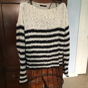Brandy Melville sweater